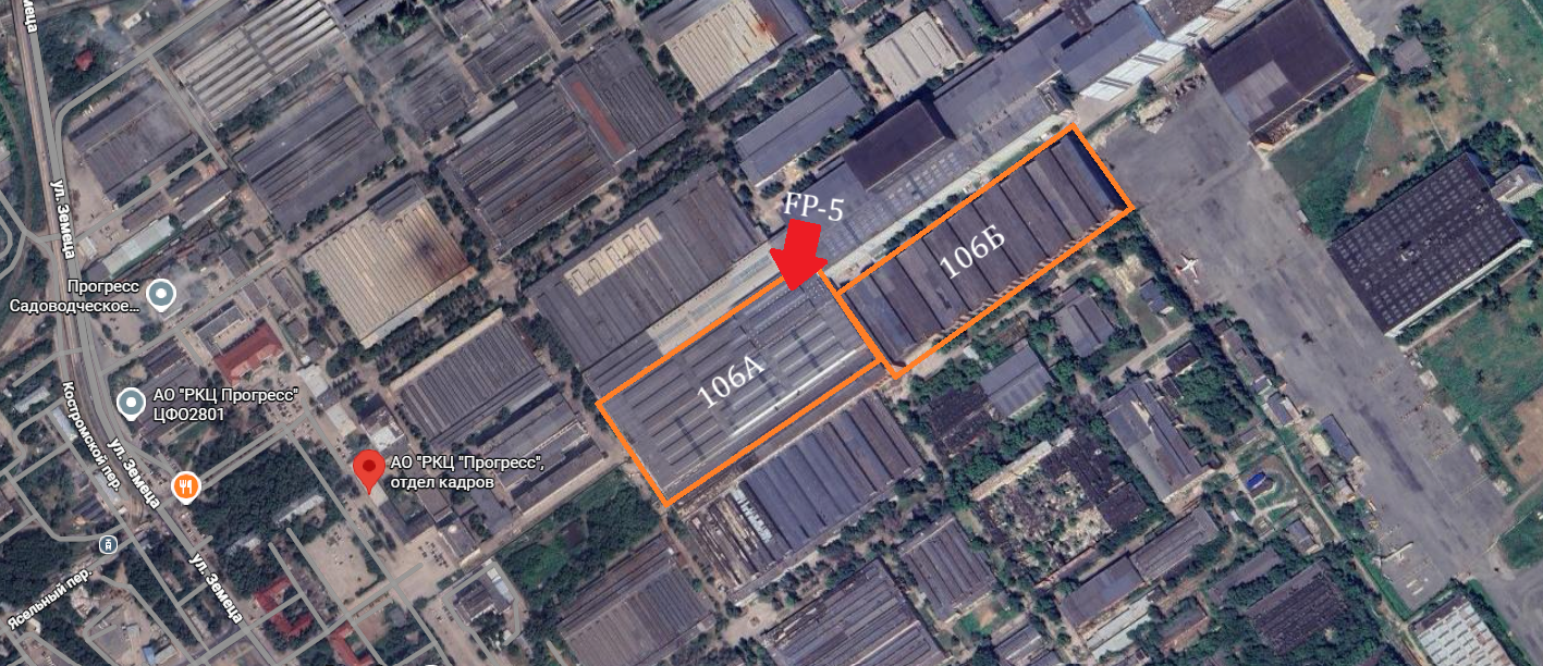 Przybliżone miejsce trafienia ukraińskiej rakiety FP-5 w hale Centrum Rakietowo-Kosmicznego Progress